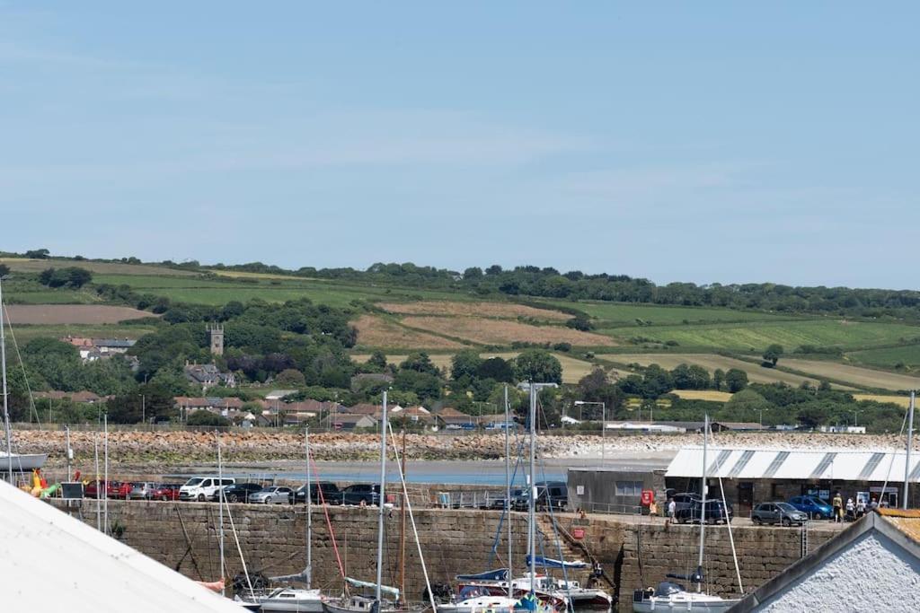 Charming 3 Bedroom Harbour Cottage With Parking Penzance Bagian luar foto